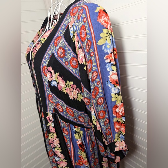 Umgee Floral Boho Dress - Blue and Pink - Picture 3 of 8